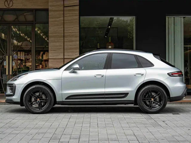 Porsche Macan — Фото автомобиля 6
