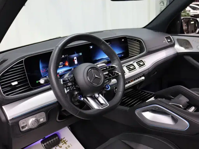 Mercedes-Benz GLE-Class AMG — Фото автомобиля 9