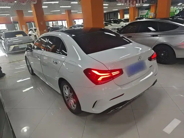 Mercedes-Benz A-Class — Фото автомобиля 4