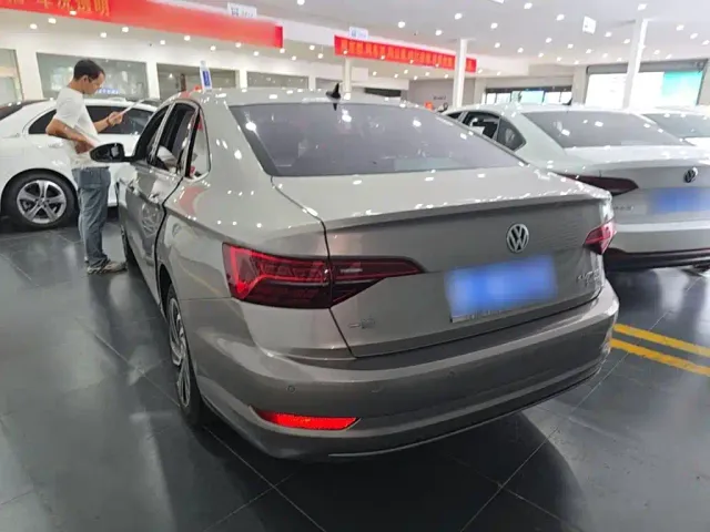 Volkswagen Sagitar — Фото автомобиля 4
