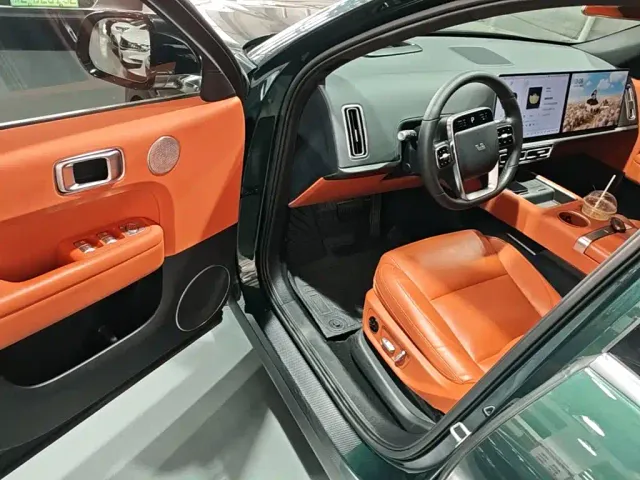 Li Auto L6 — Фото автомобиля 20