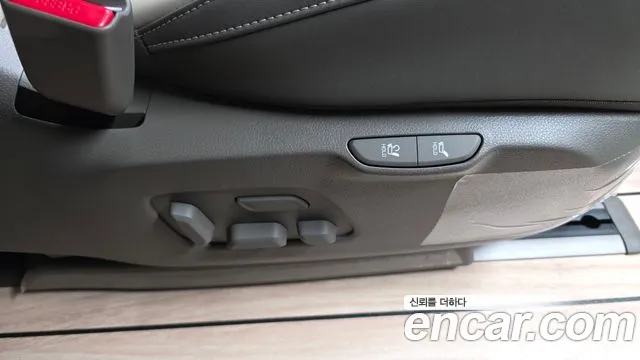 Kia Carnival Generation 4 — Фото автомобиля 28