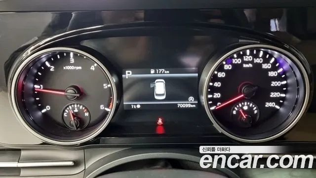Kia Canival Carnival 4 поколение Дизель 9 мест Prestige — Фото автомобиля 8