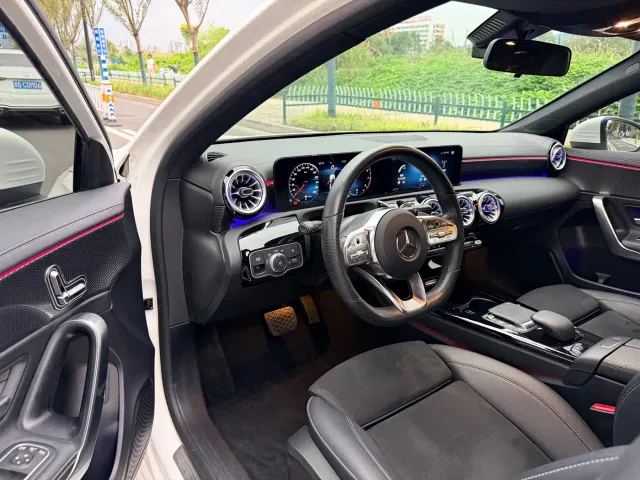 Mercedes-Benz A-Class — Фото автомобиля 4