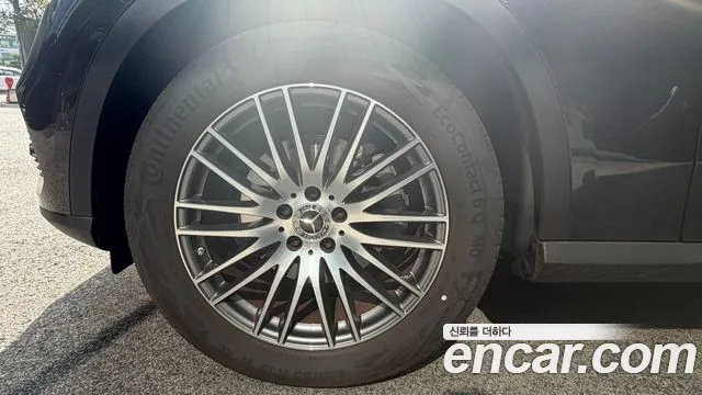 Mercedes-Benz GLC-Class — Фото автомобиля 3