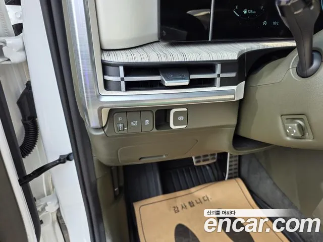 Hyundai Santafe Santa Fe (MX5) Бензин 2.5T 2WD — Фото автомобиля 15