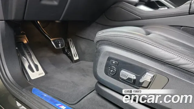 BMW X6 xDrive40i M Sport — Фото автомобиля 15