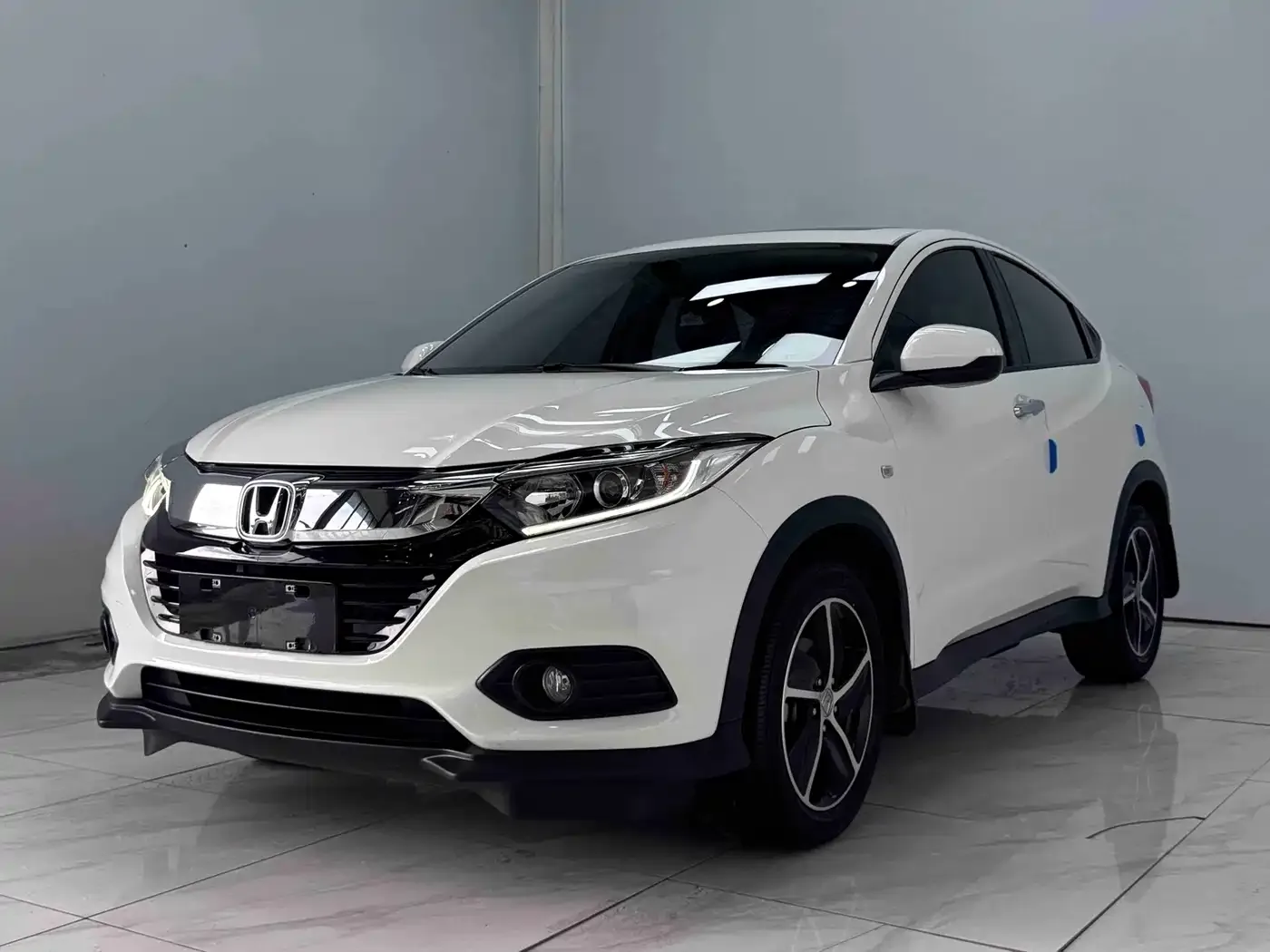 Фотография автомобиля — Honda Vezel
