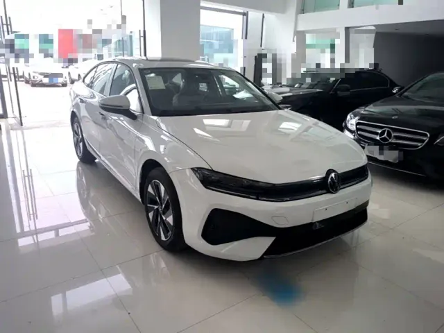 Volkswagen Sagitar — Фото автомобиля 3