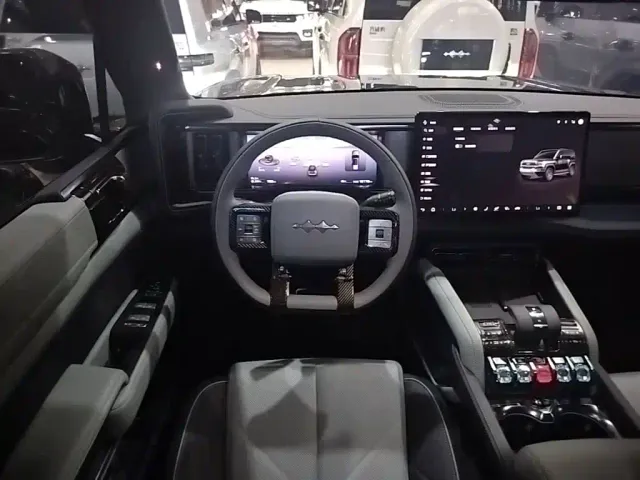 BYD FangChengBao Leopard 5 — Фото автомобиля 10