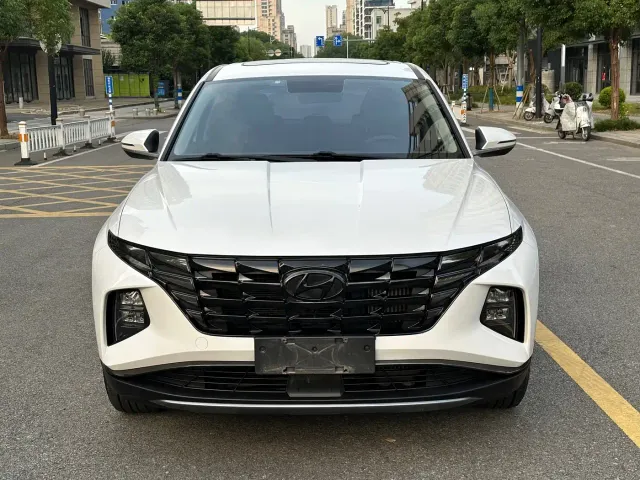 Hyundai Tucson — Фото автомобиля 2