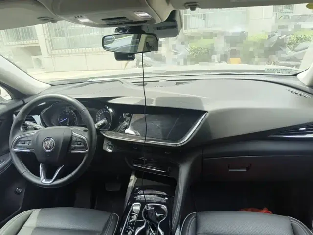 Buick Envision S — Фото автомобиля 10
