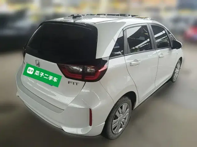 Honda Fit — Фото автомобиля 9
