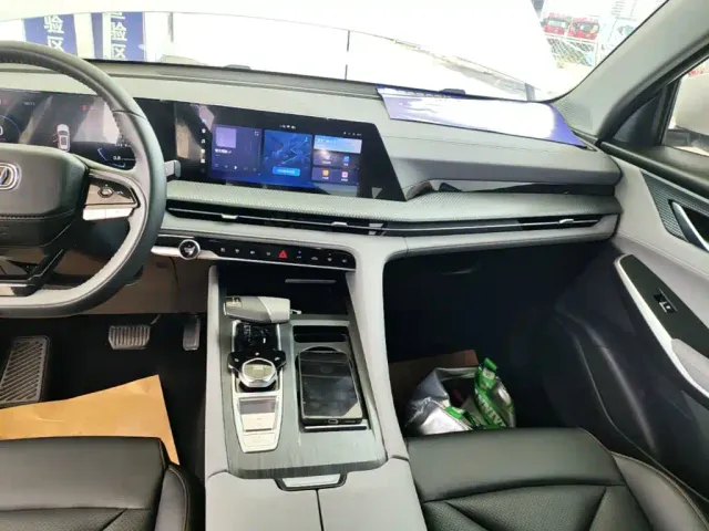 Changan CS75 Plus — Фото автомобиля 8