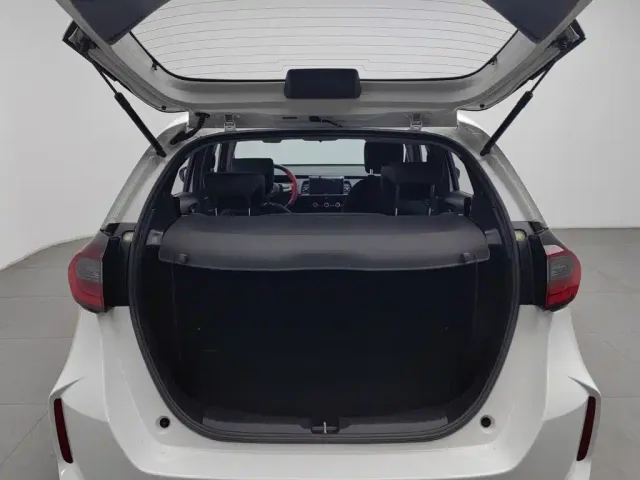 Honda Fit — Фото автомобиля 16