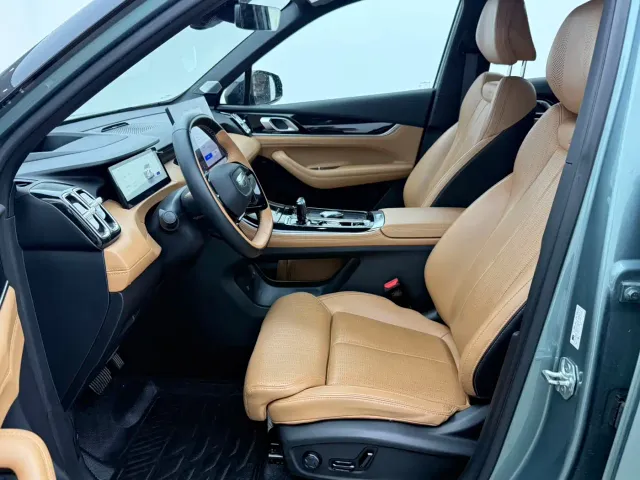 Geely Boyue L — Фото автомобиля 8