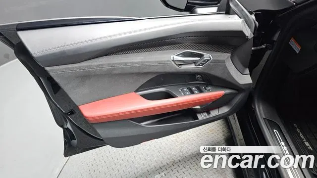 Audi e-tron GT — Фото автомобиля 23