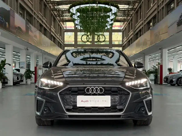 Audi A4L — Фото автомобиля 3