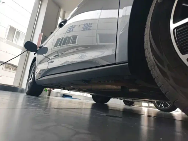 BYD Qin L — Фото автомобиля 20