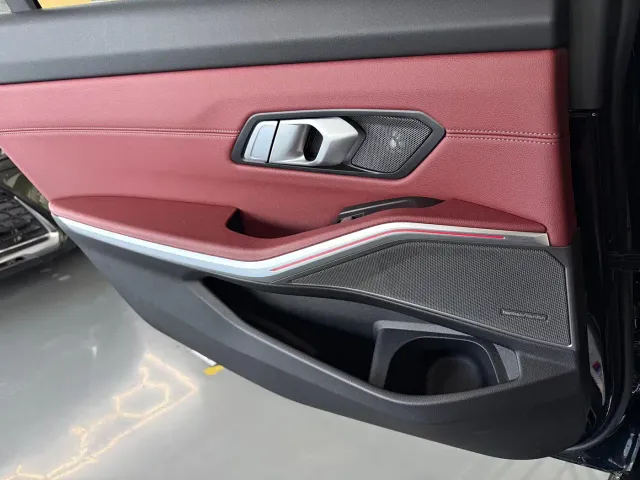BMW 3 Series — Фото автомобиля 11