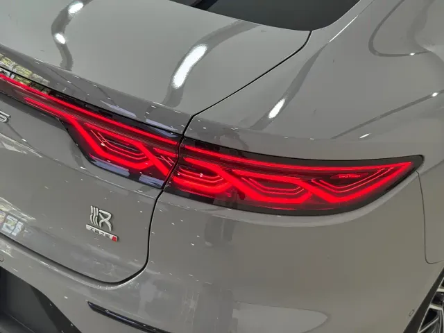 BYD Han — Фото автомобиля 6