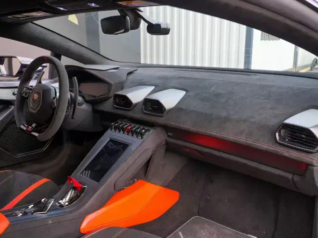 Lamborghini Huracan — Фото автомобиля 3