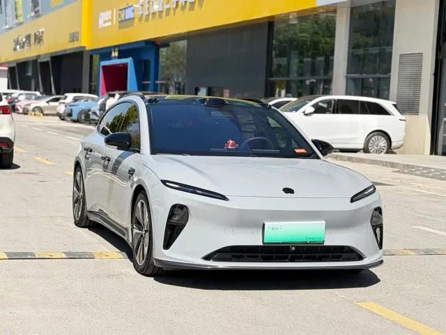 Nio ET5 Touring — Фото автомобиля 2