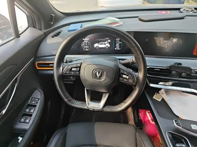 Changan UNI-T — Фото автомобиля 6