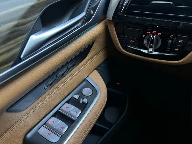 BMW 6 Series Gran Turismo — Фото автомобиля 12