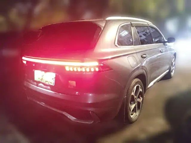 Geely Xingyue L — Фото автомобиля 4