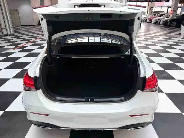 Mercedes-Benz A-Class — Фото автомобиля 15
