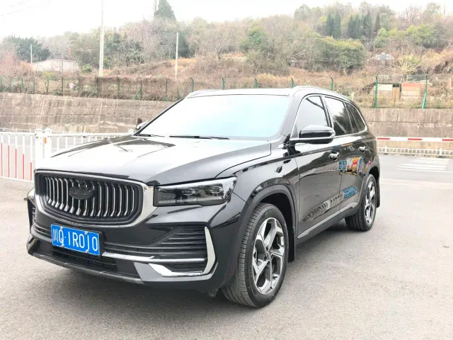 Фотография автомобиля — Geely Xingyue L