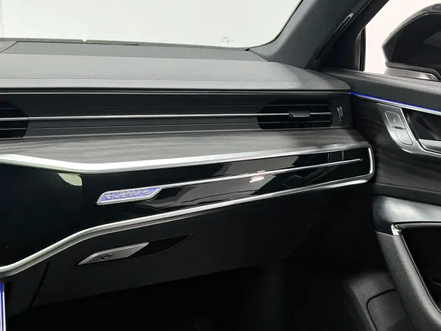 Audi A6L — Фото автомобиля 23