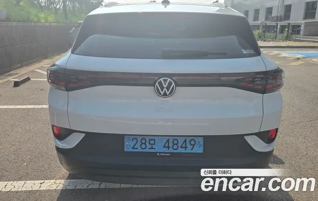 Volkswagen ID.4 — Фото автомобиля 4