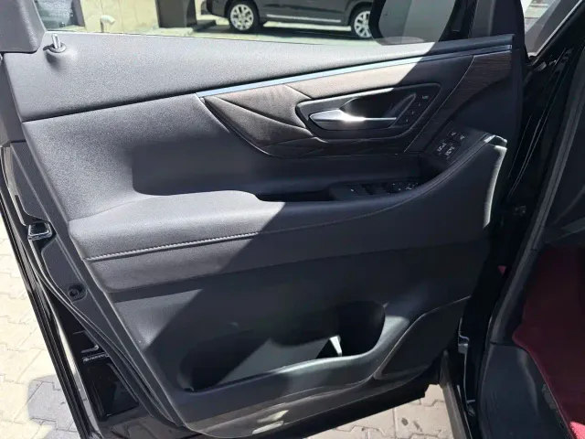 Toyota Vellfire — Фото автомобиля 11