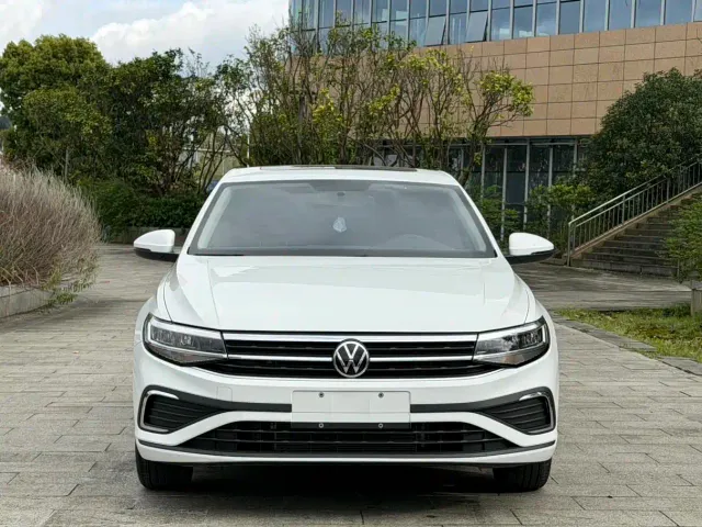 Volkswagen Bora — Фото автомобиля 2