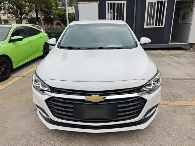 Chevrolet Monza — Фото автомобиля 2