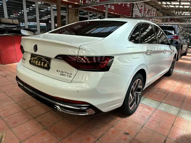 Volkswagen Sagitar — Фото автомобиля 4