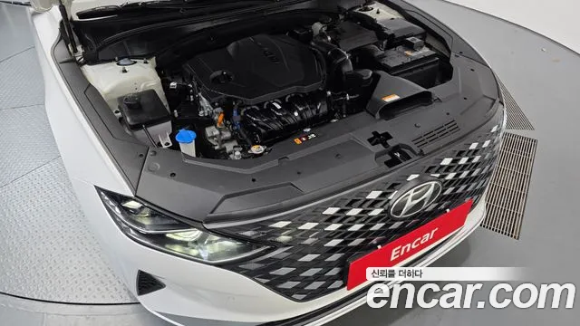 Hyundai Grandeur Grandeur (New) — Фото автомобиля 9