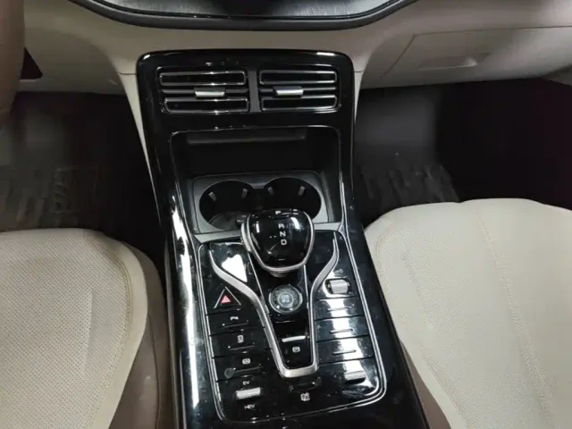 BYD Qin PLUS — Фото автомобиля 13