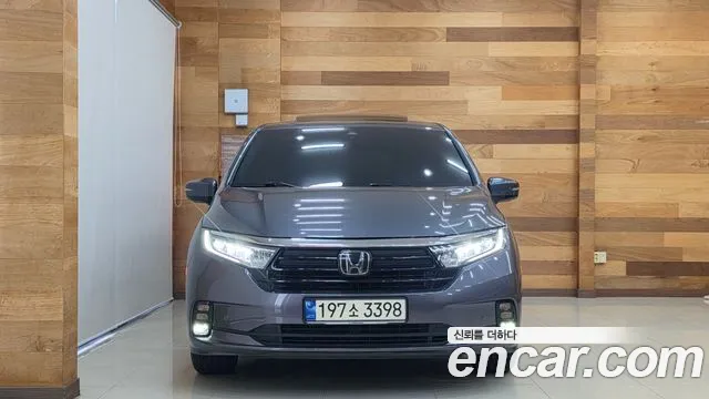 Honda Odyssey — Фото автомобиля 3