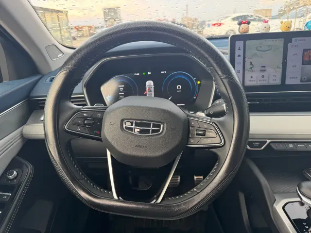 Geely Xingrui — Фото автомобиля 10