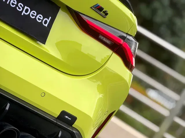 BMW M4 — Фото автомобиля 10
