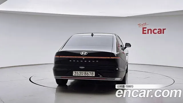 Hyundai Grandeur Grandeur (GN7) 3.5 Бензин 2WD — Фото автомобиля 4