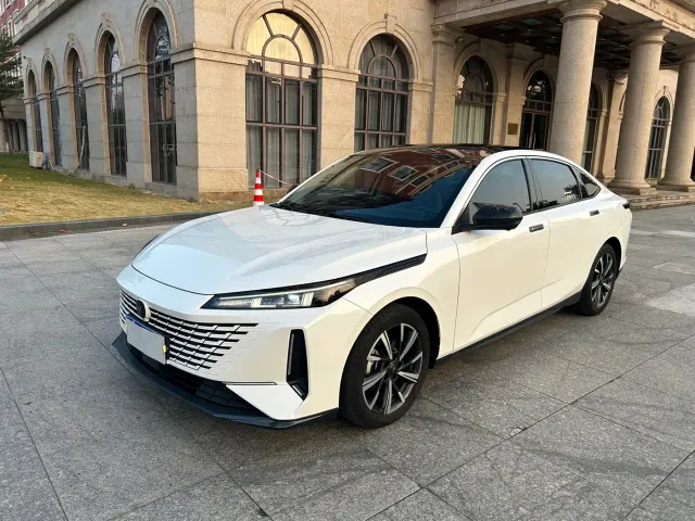Changan Lamore — Фото автомобиля 3