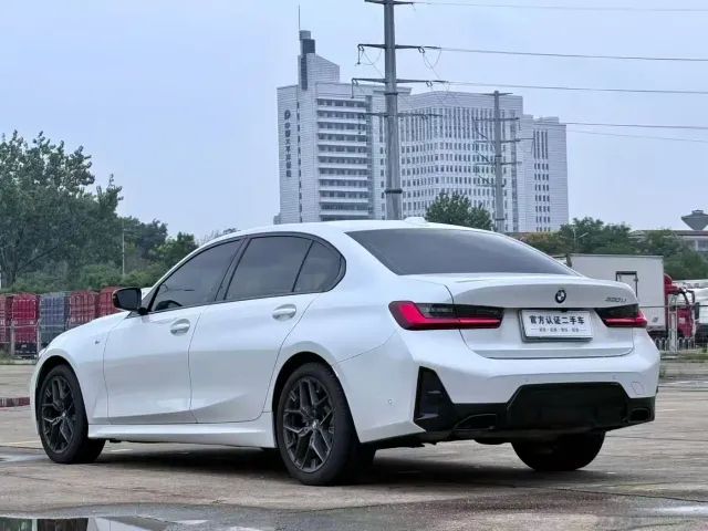 BMW 3 Series — Фото автомобиля 7