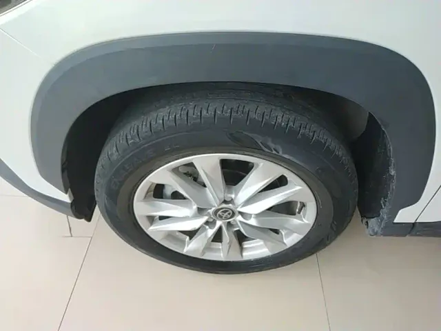 Toyota Corolla Cross — Фото автомобиля 22