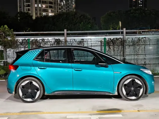 Volkswagen ID.3 — Фото автомобиля 9
