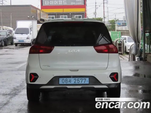 Kia Niro — Фото автомобиля 4