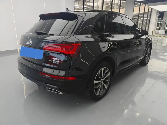 Audi Q5L — Фото автомобиля 6